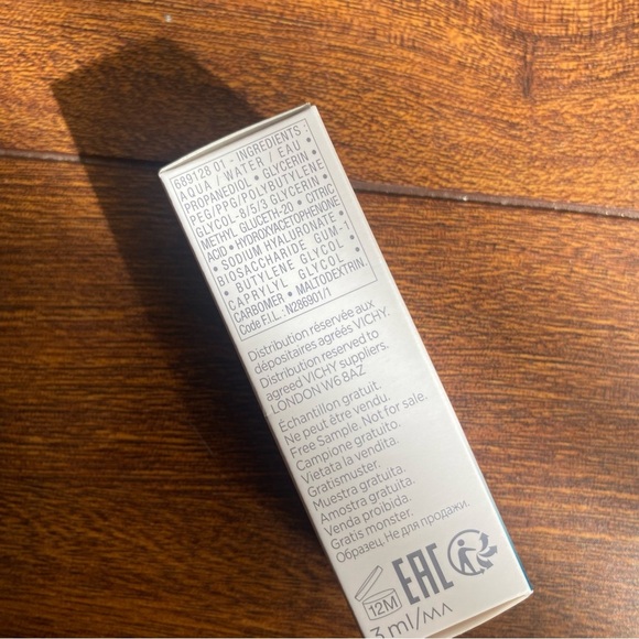 3/$40 🦙 Vichy Minéral 89 Fortifying and Plumping Daily Booster 3ml - Picture 2 of 4